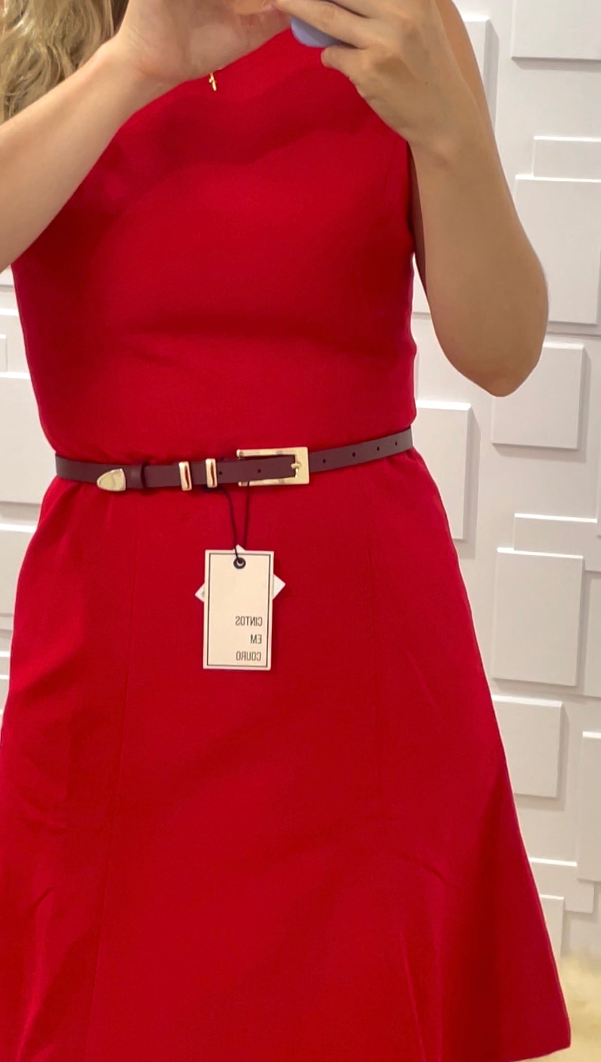 Vestido alfaiataria vermelho caimento evase Luiza